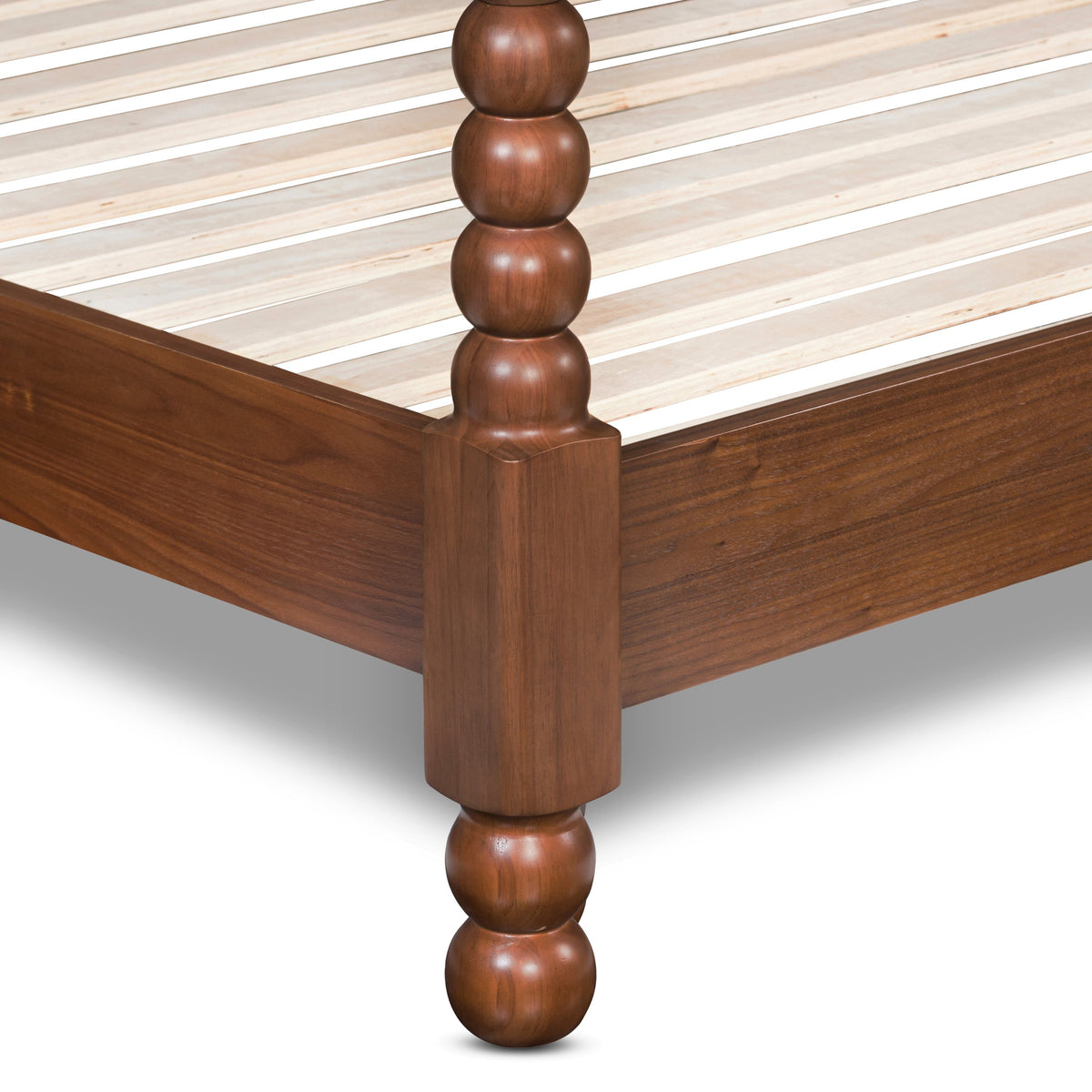 Aberdeen Walnut Bed, Queen, second headboard detail