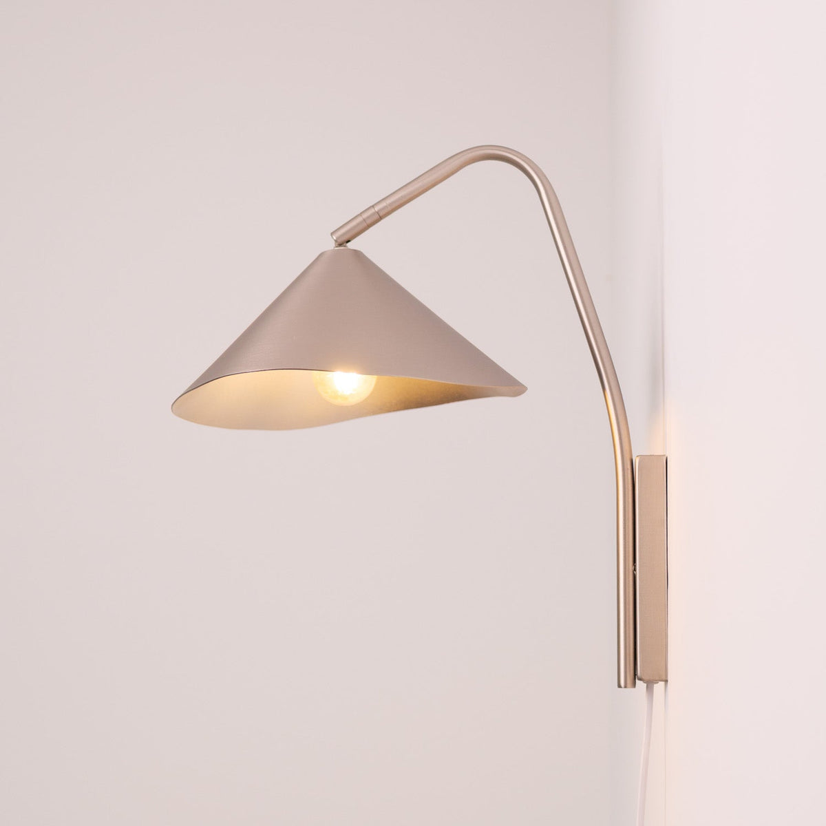 Arne Industrial Minimalist Brushed Aluminium Wall Light, full fixture view
