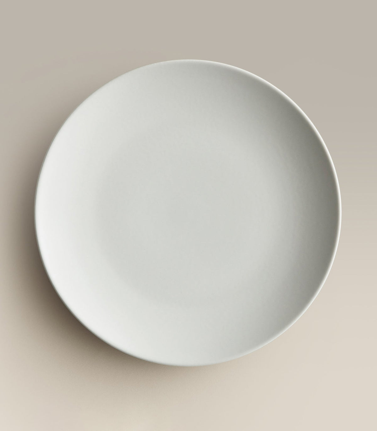 Big Stoneware Plate Set, two pieces side by side