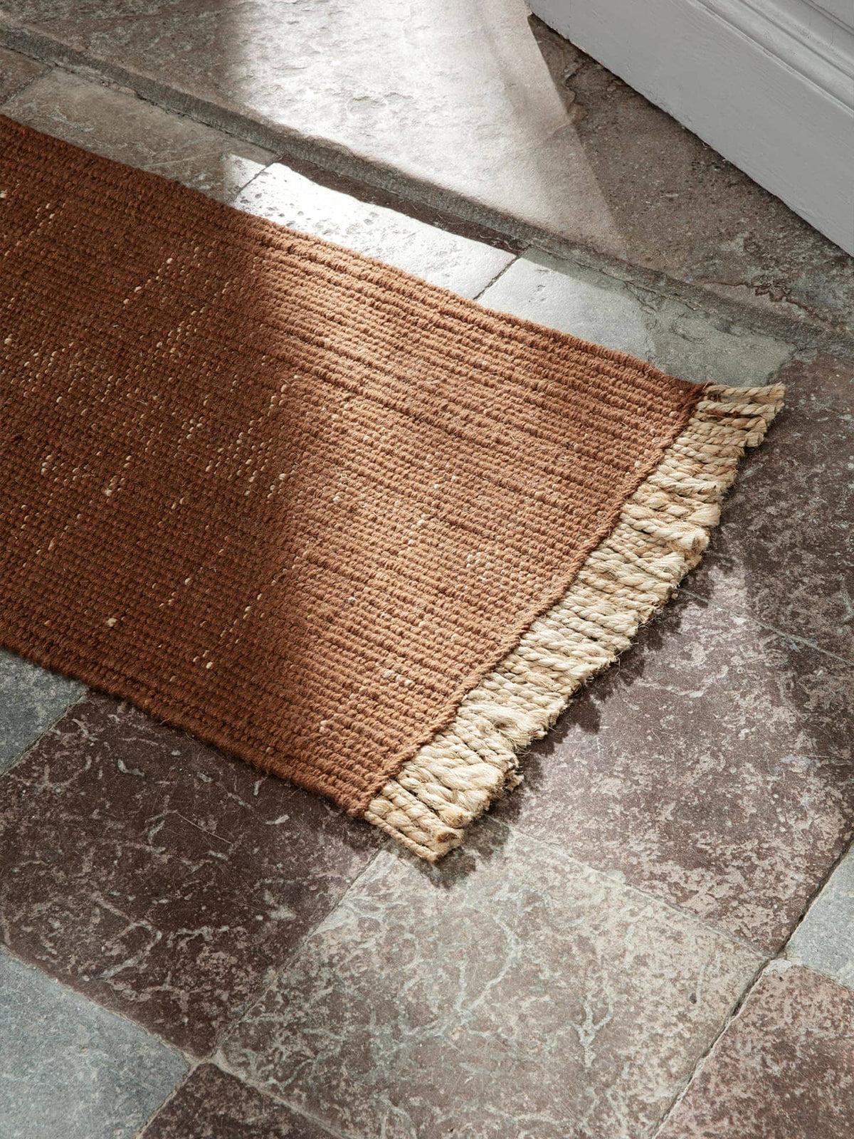 Block Jute Mat, Dark Brick/Natural, pile and weave texture close up