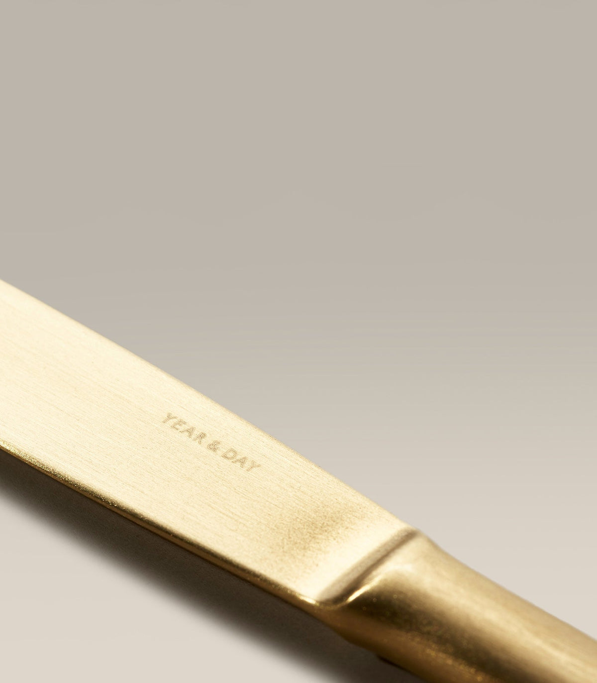 Classic Five-Piece Place Setting, gold, detail view