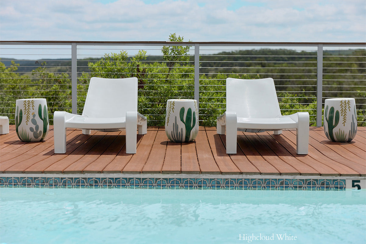 Deck Chaise Lounge, white, third styled in a real room