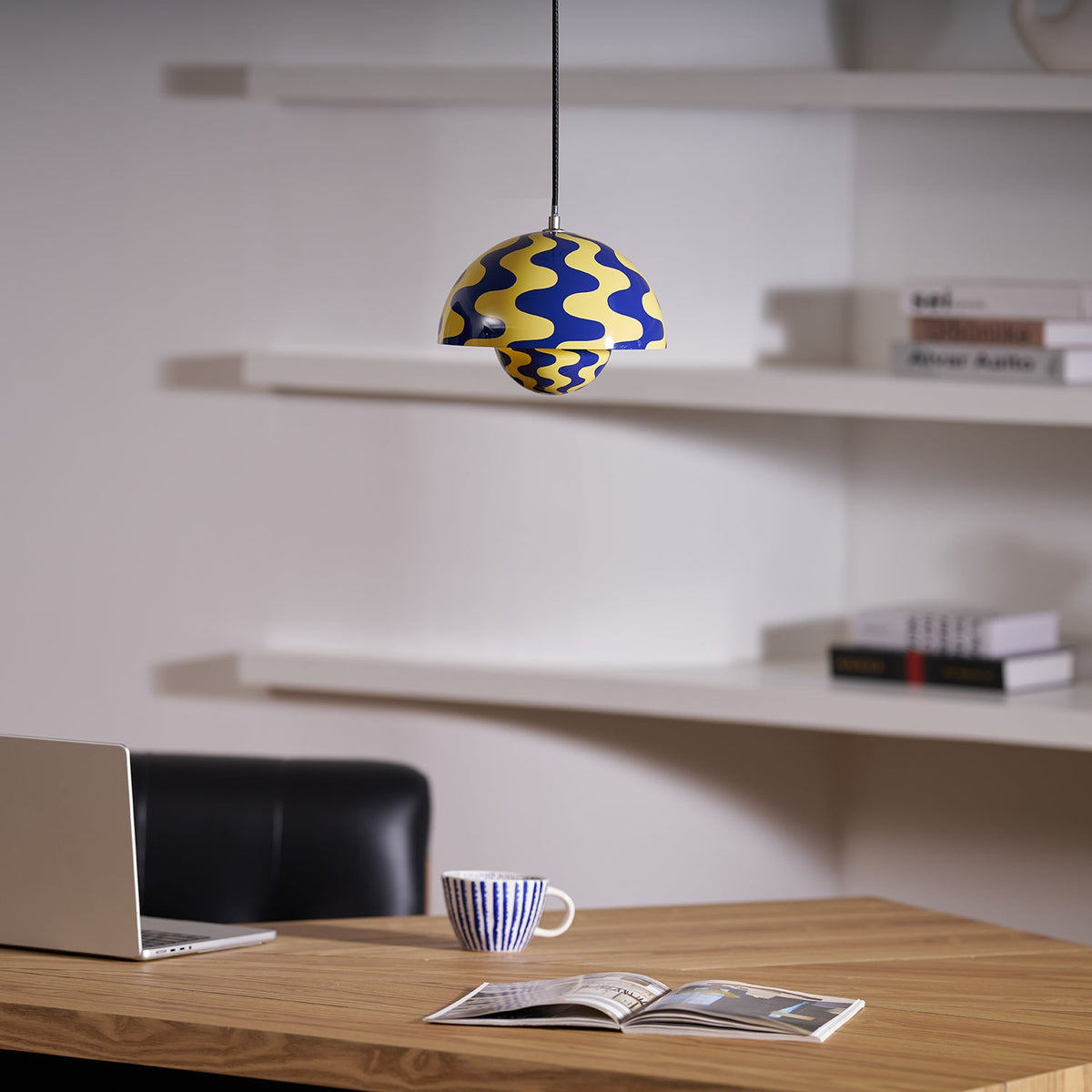 Duo Dome Pendant Light, second socket and hardware detail