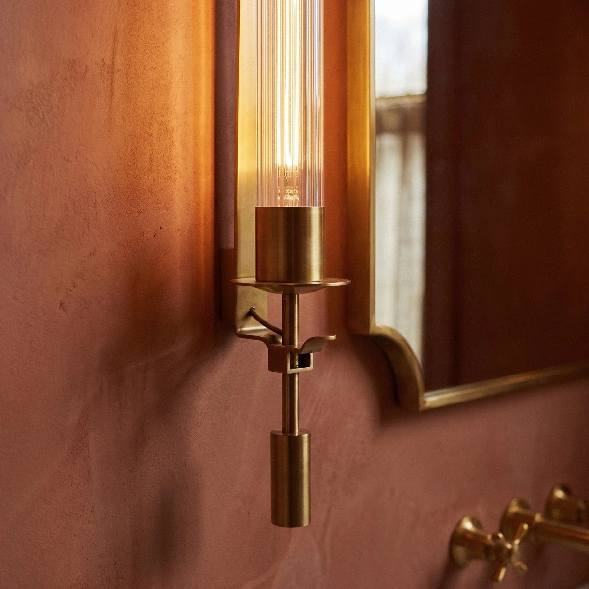Glenn Wall Lamp - Open Box, side profile