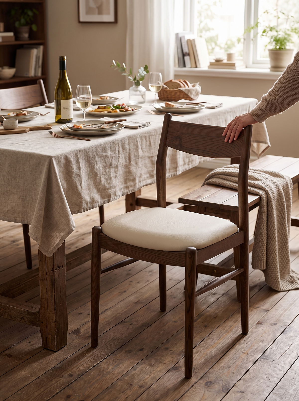PUREA dining chair long meals lifestyle