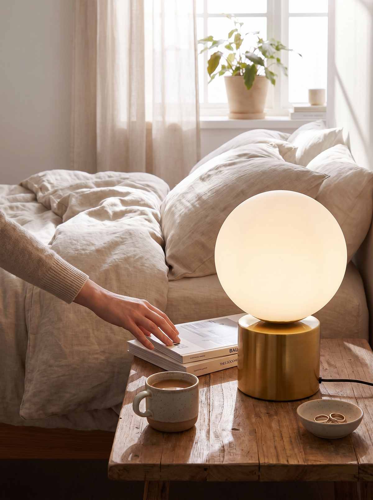 Noriel Glass Table Lamp lifestyle 3