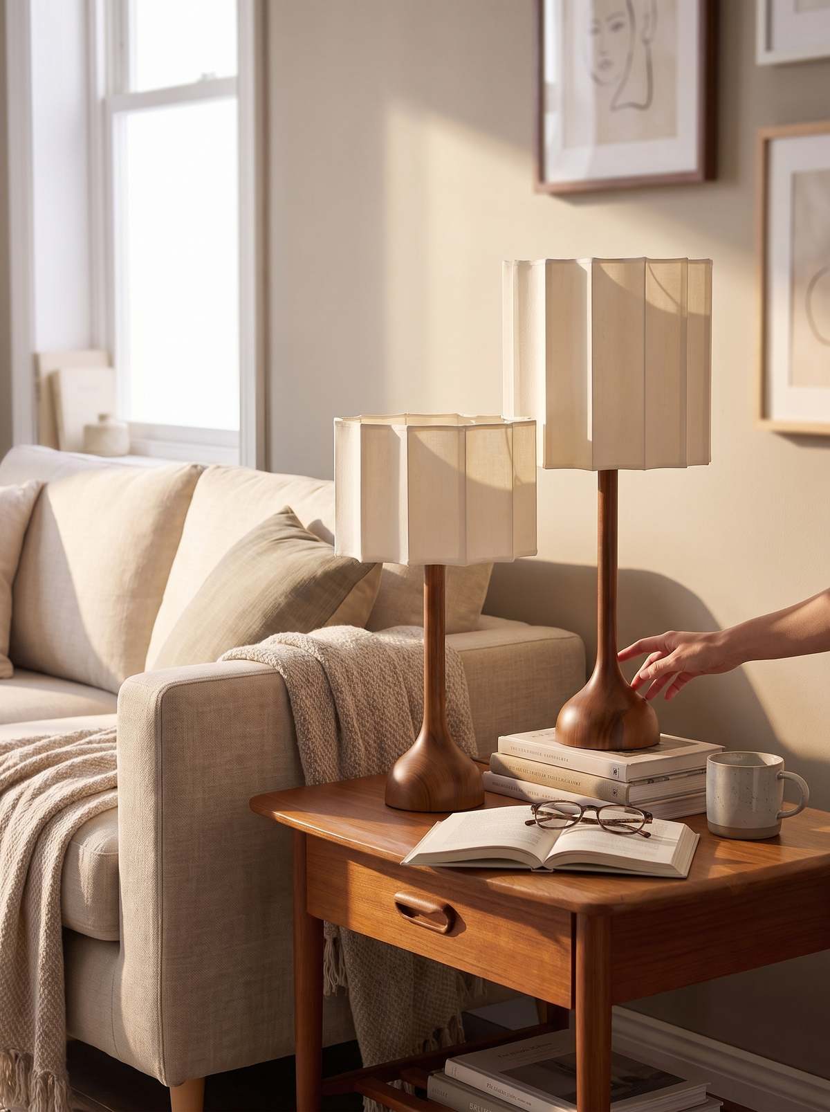 Sora Table Lamp lifestyle 2