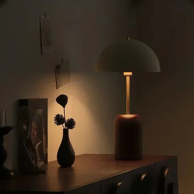 Delphi Table Lamp