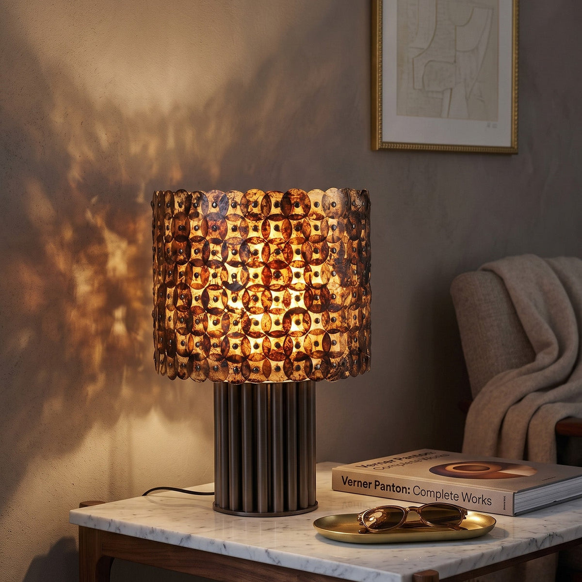 Naerix Shell Table Lamp, close up of the shade material