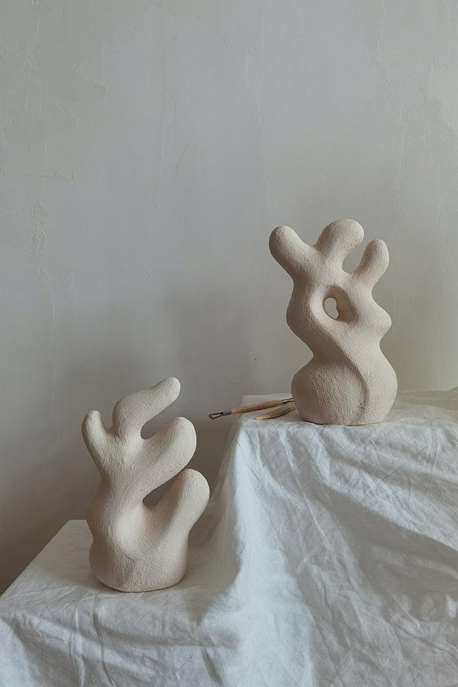 Pebble Abstract Pottery Sculpture, base and footing detail