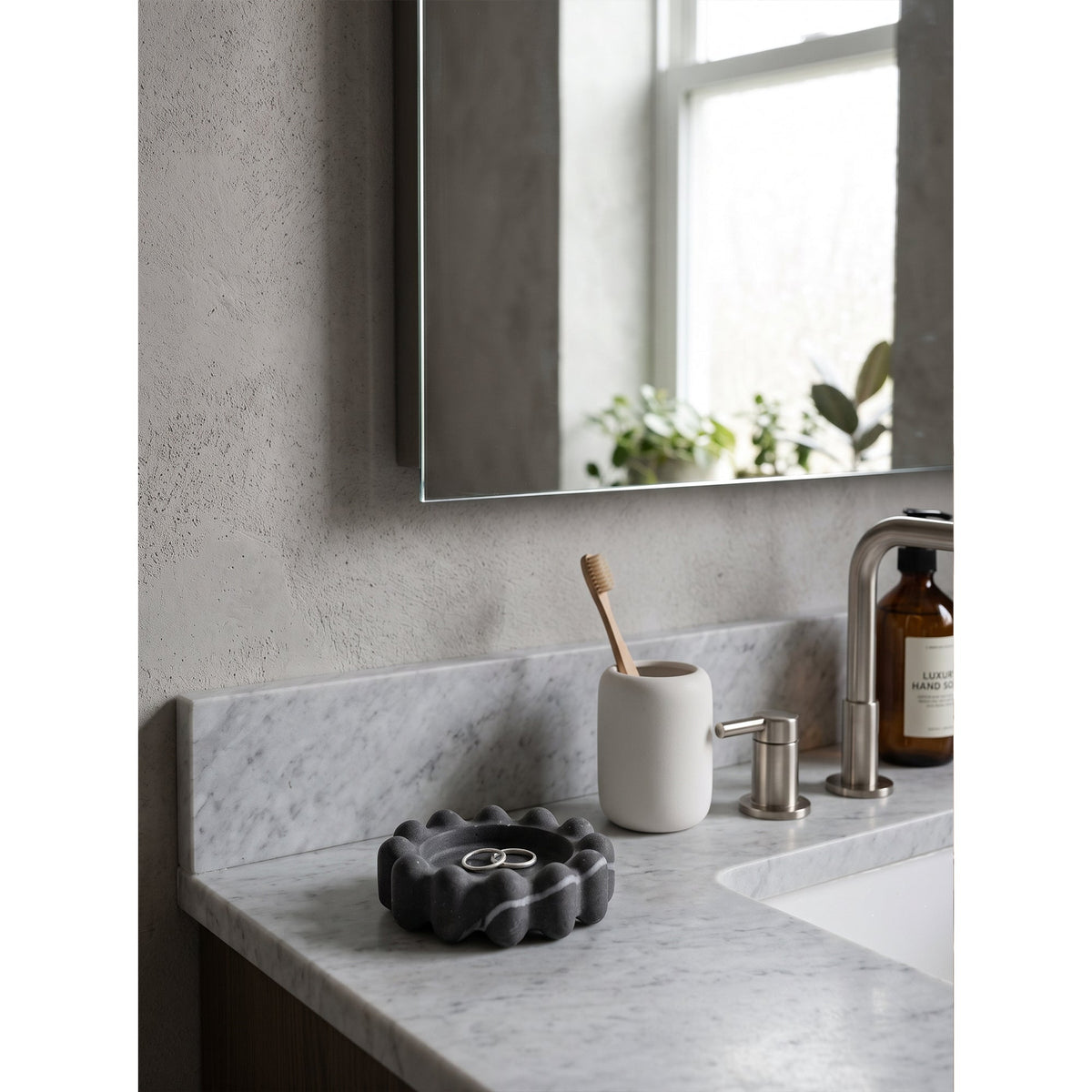 Scalloped Marble Catchall Dish, second interior view