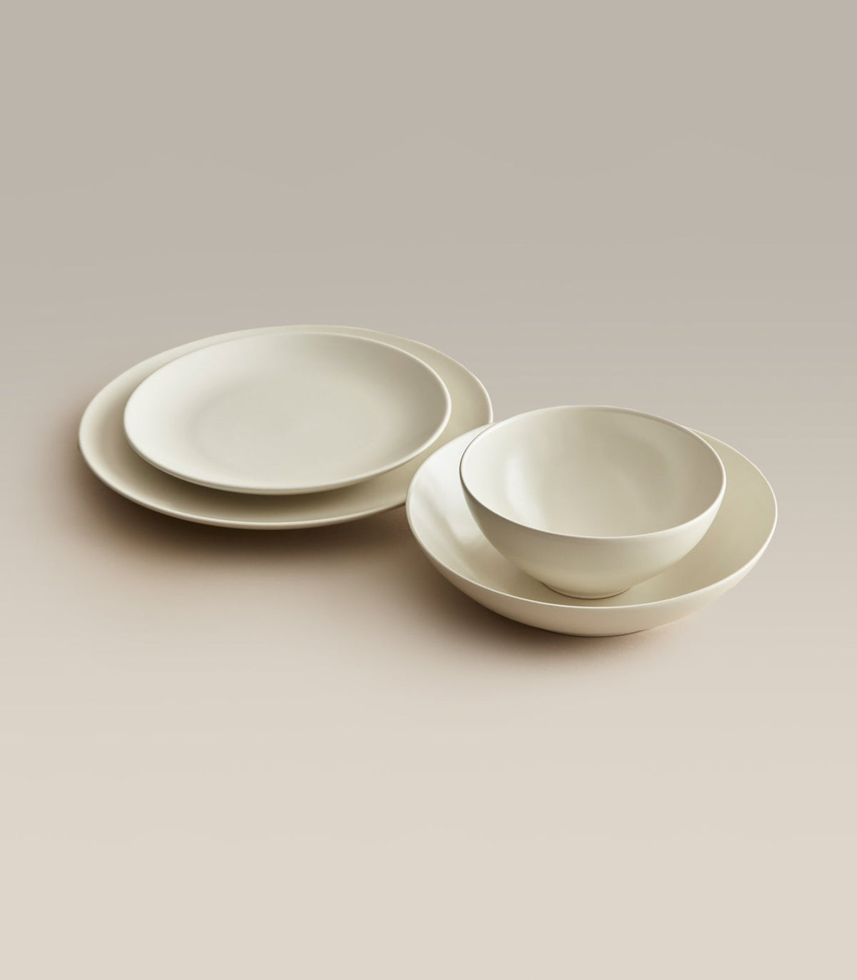 Stoneware Core Set, Moon, place setting in use