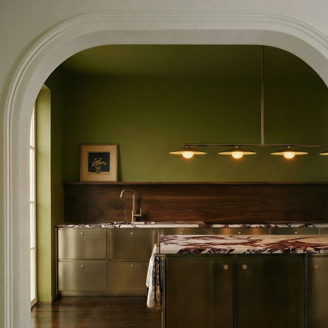 Velix Metal Pendant Light, glow and light quality close up