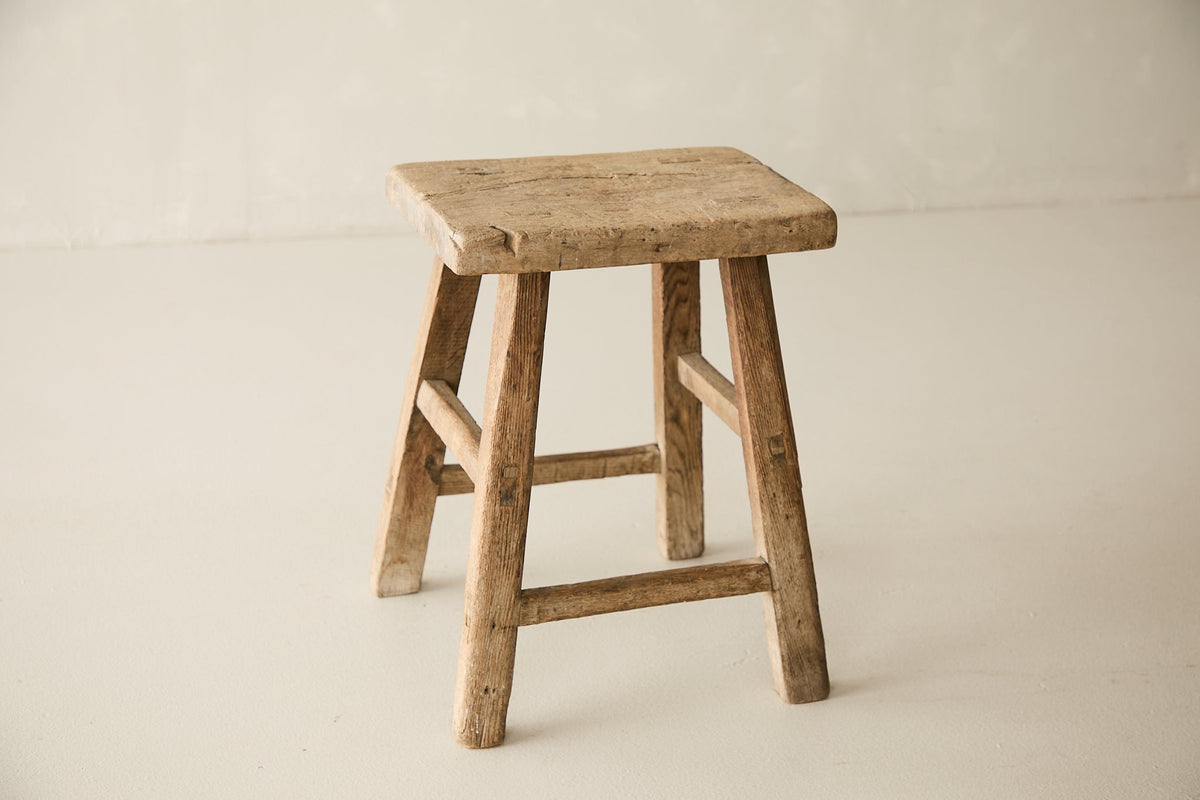 Vintage Solid Elm Stool, seat and slat detail