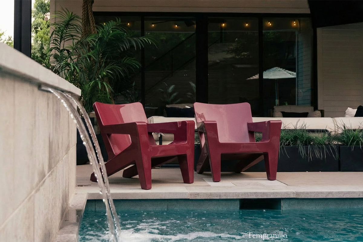 Bask Outdoor Lounge Chair