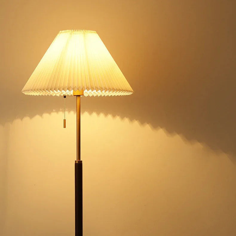 Williamsburg Table & Floor Lamp
