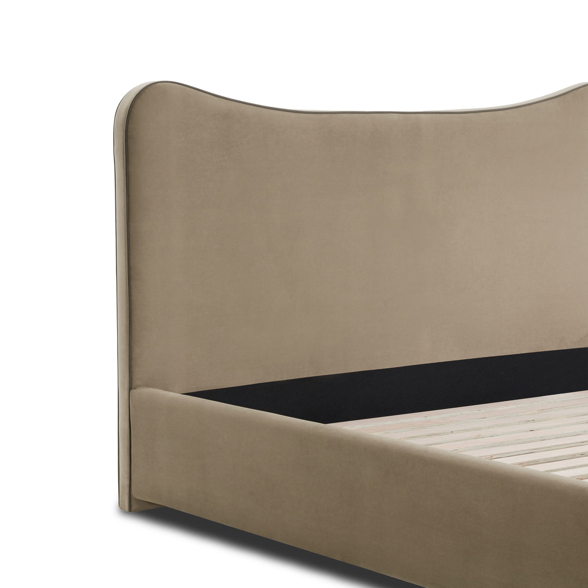 Adela Larch Bed, Serene Sand, King, footboard detail