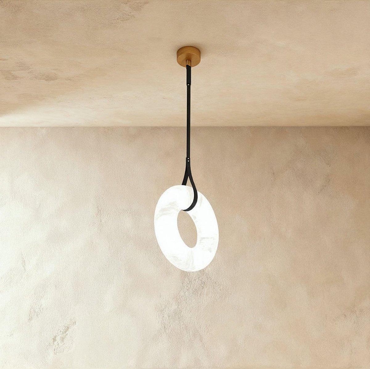 Aktis Alabaster Pendant Light, second close up of the finish and material