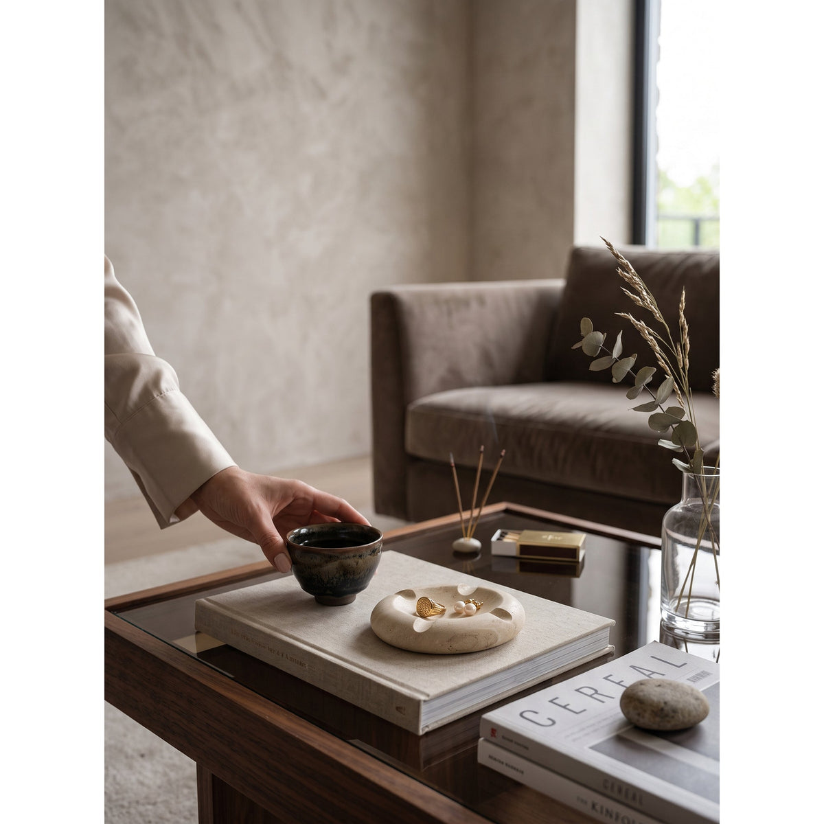 Aria Catch-all Tray, side profile