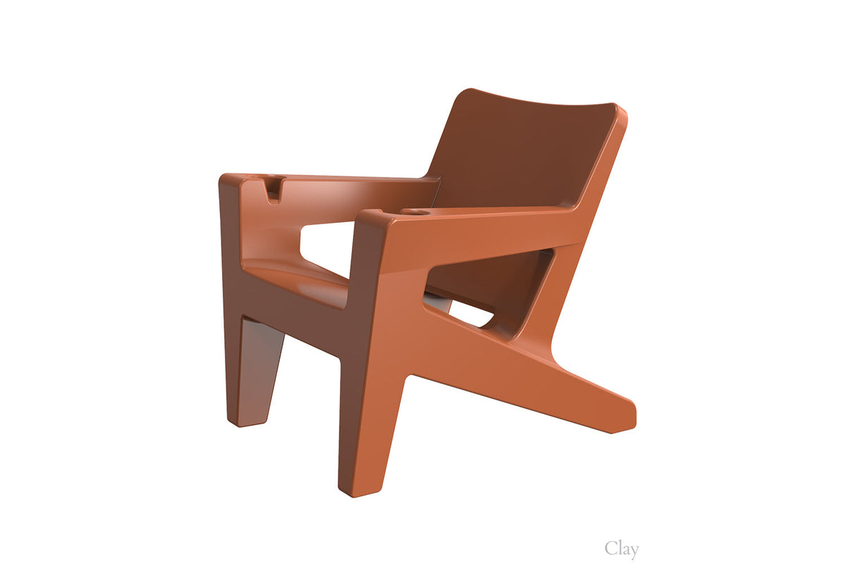 Bask Outdoor Lounge Chair, clay, studio shot