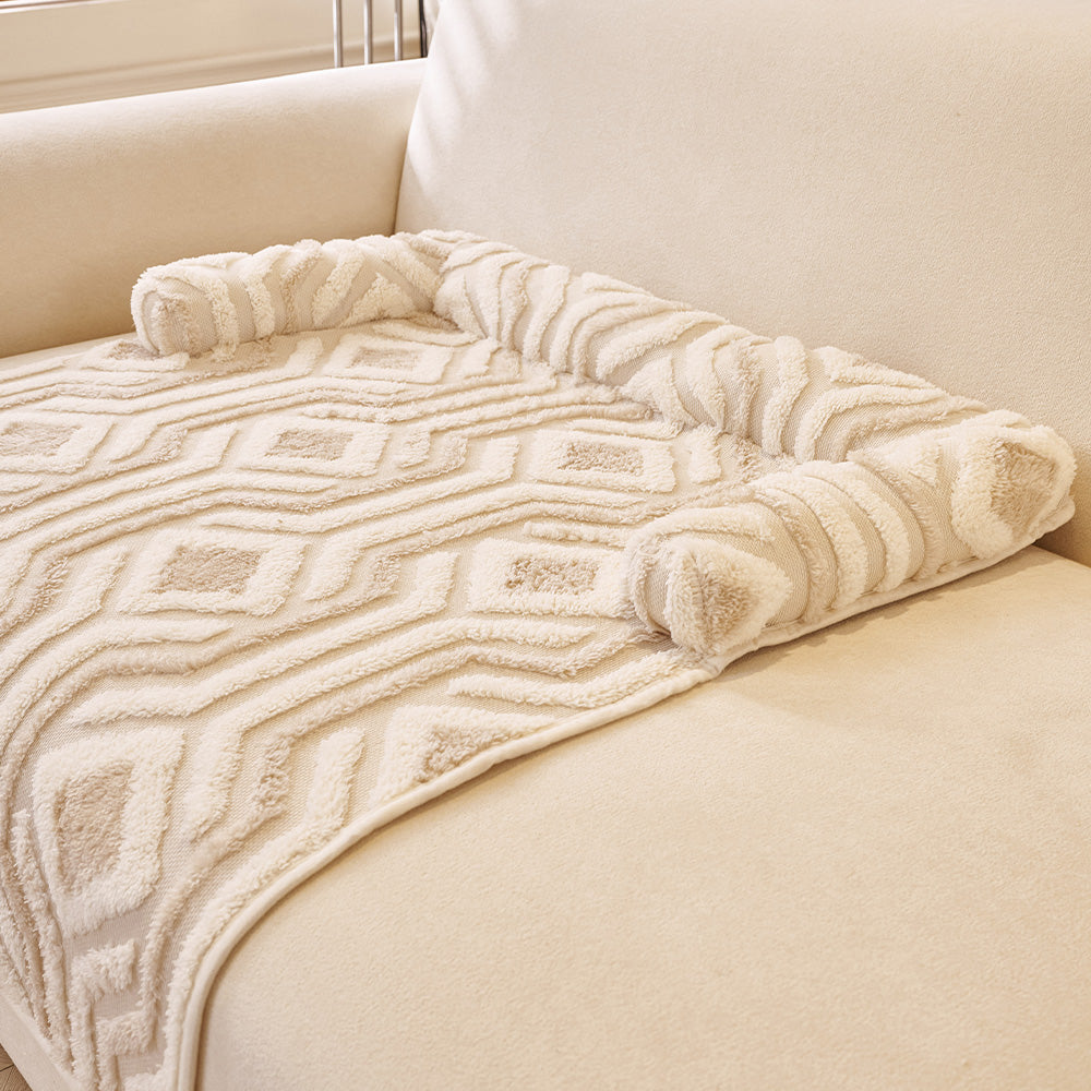 Boho Maze Plush Bolster Pet Sofa Bed, bolster edge detail