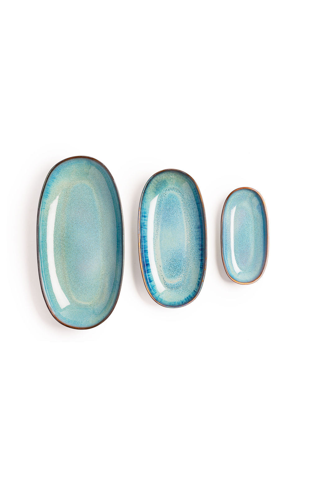 Ceramic Serving Platter Trio, coastline, angled three quarter view