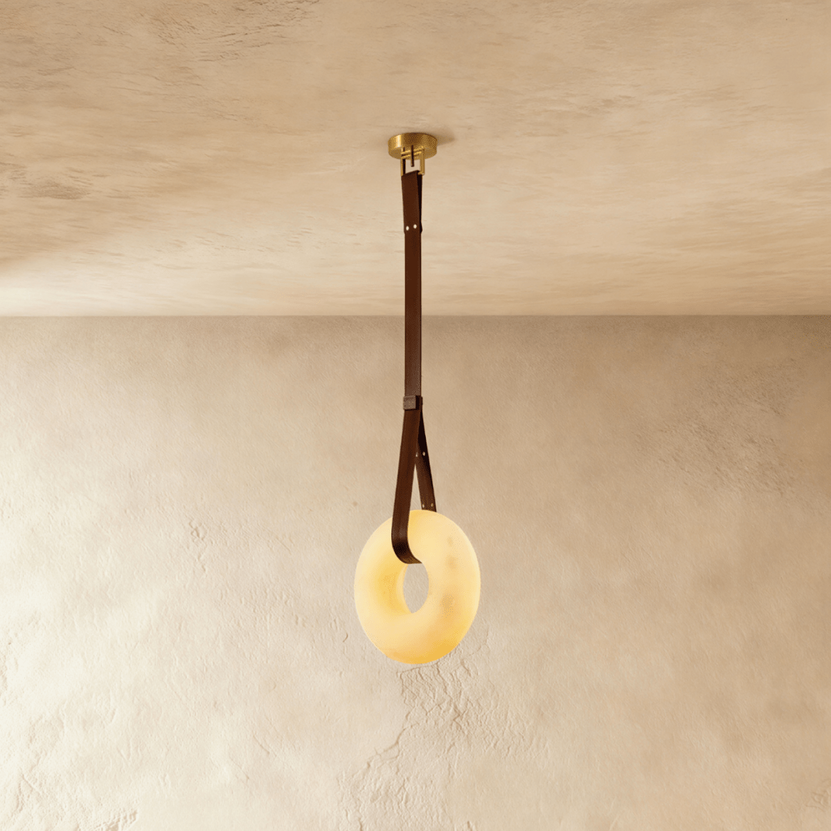Cingeto Alabaster Pendant Light, full fixture front view