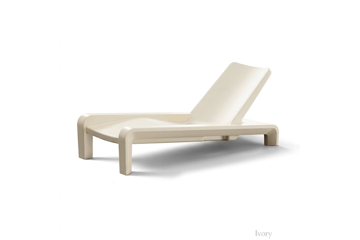 Deck Chaise Lounge, ivory, studio shot