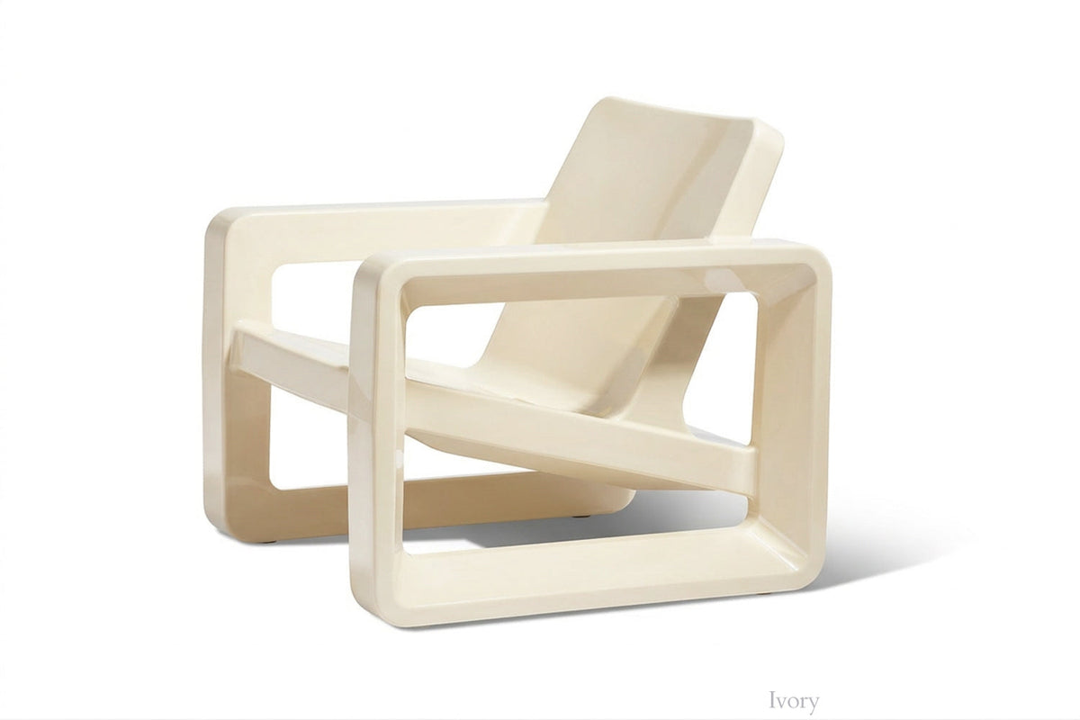 Deck Outdoor Lounge Chair, ivory, styled in a living space