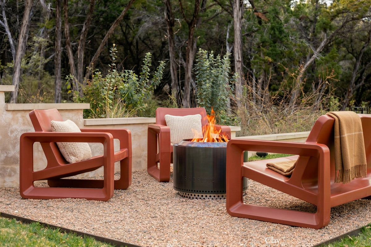 Deck Outdoor Lounge Chair, clay, styled in a real room