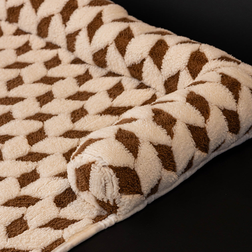 Geometric Diamond Plush Bolster Pet Sofa Bed, corner and stitching detail