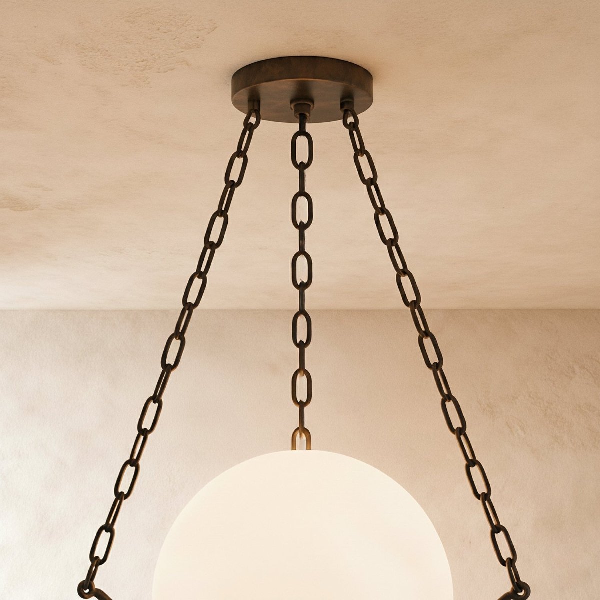 Globus Alabaster Pendant Light, glow and light quality close up