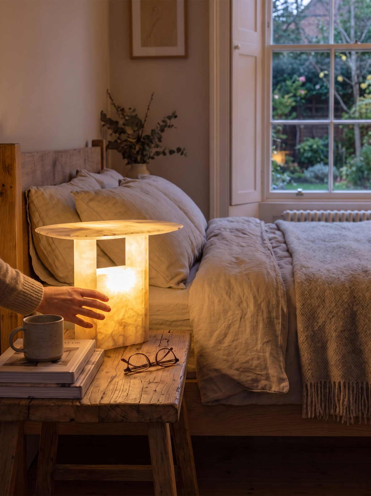 Colathe lamp understated and solid