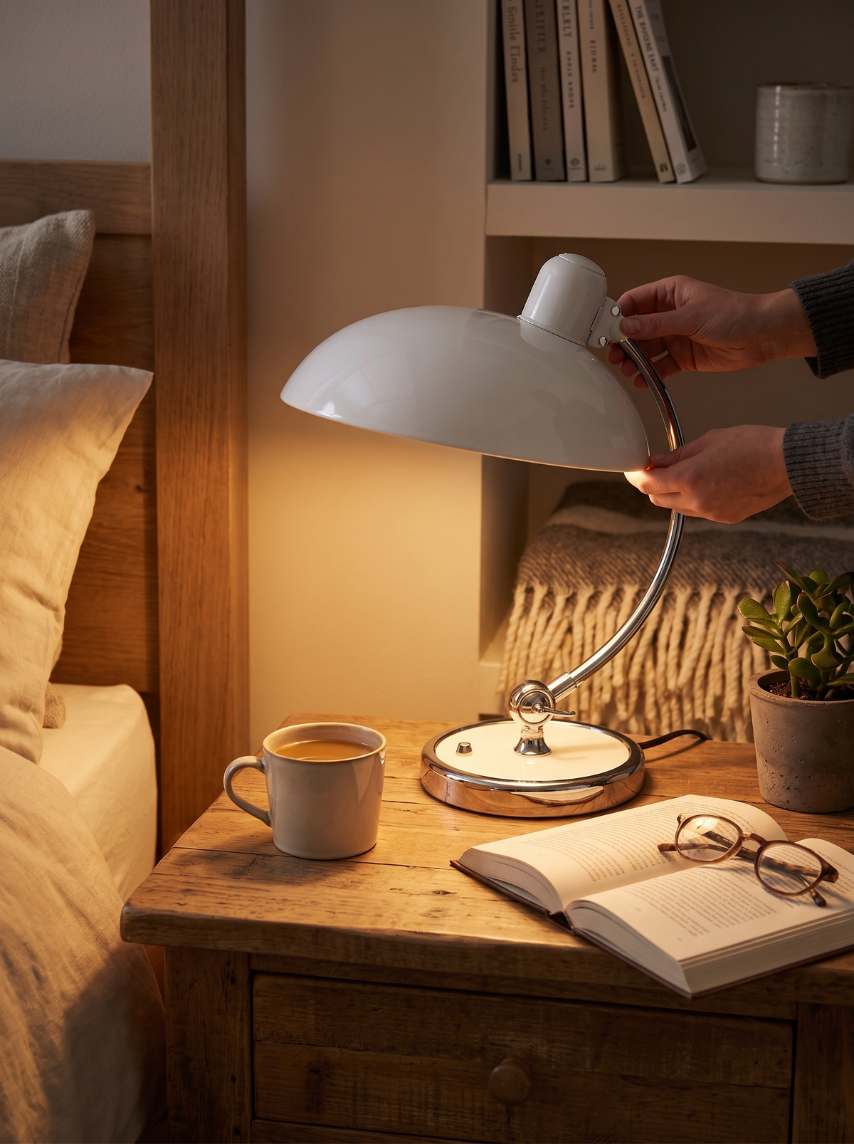 Ebba lamp warm light for evenings