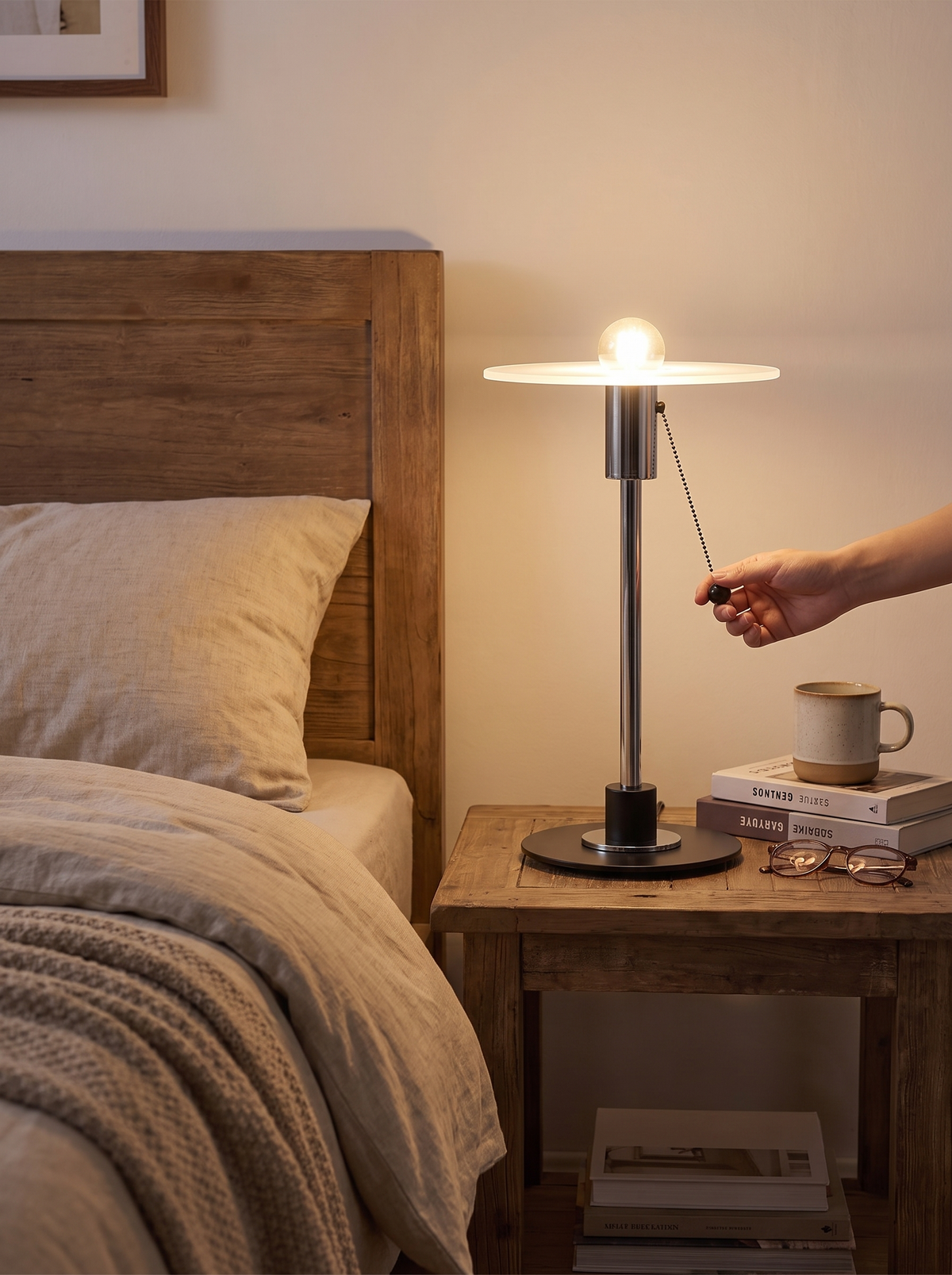 Fiorella lamp delicate form