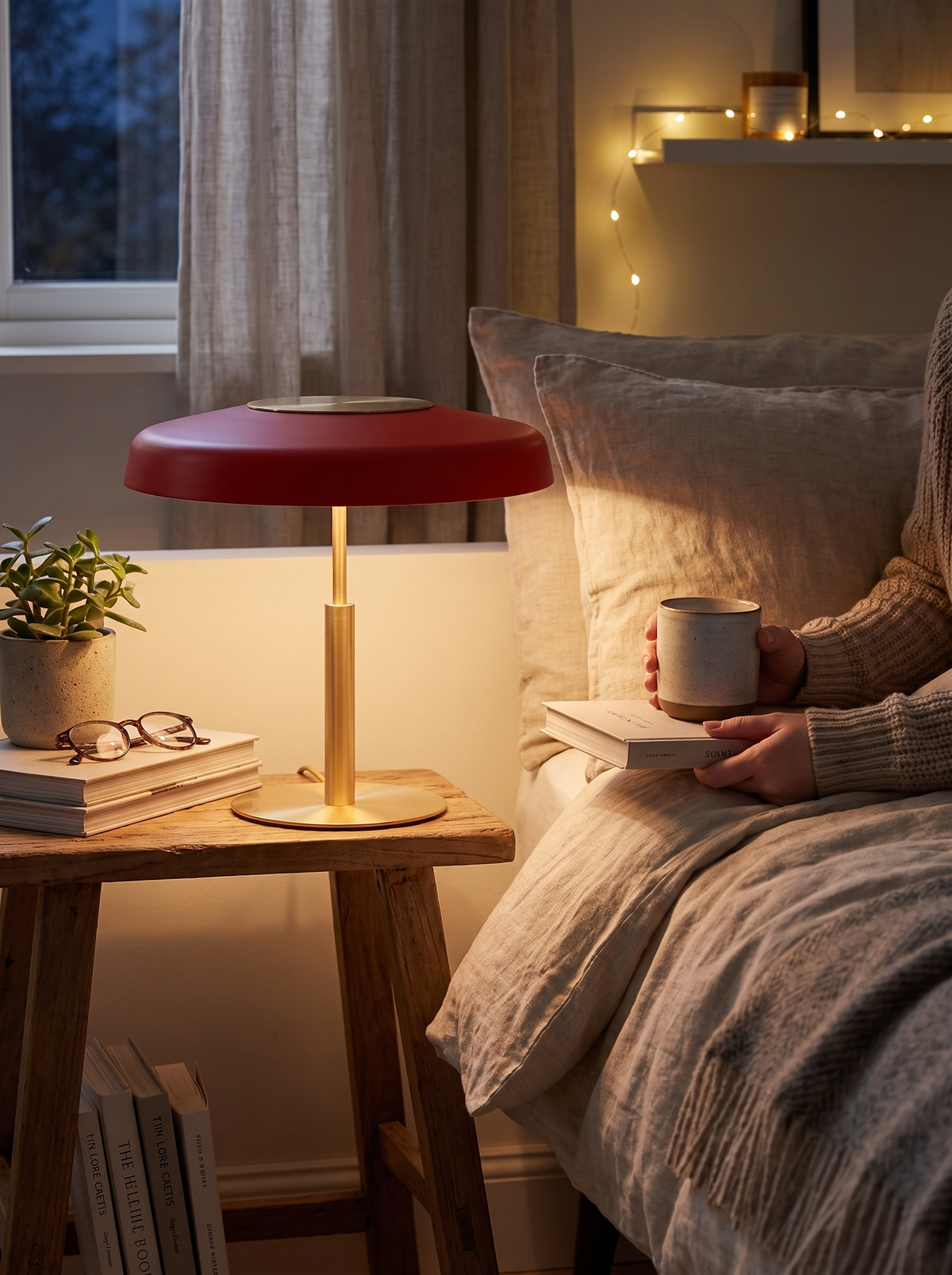 Resimar Glass Table Lamp lifestyle 2