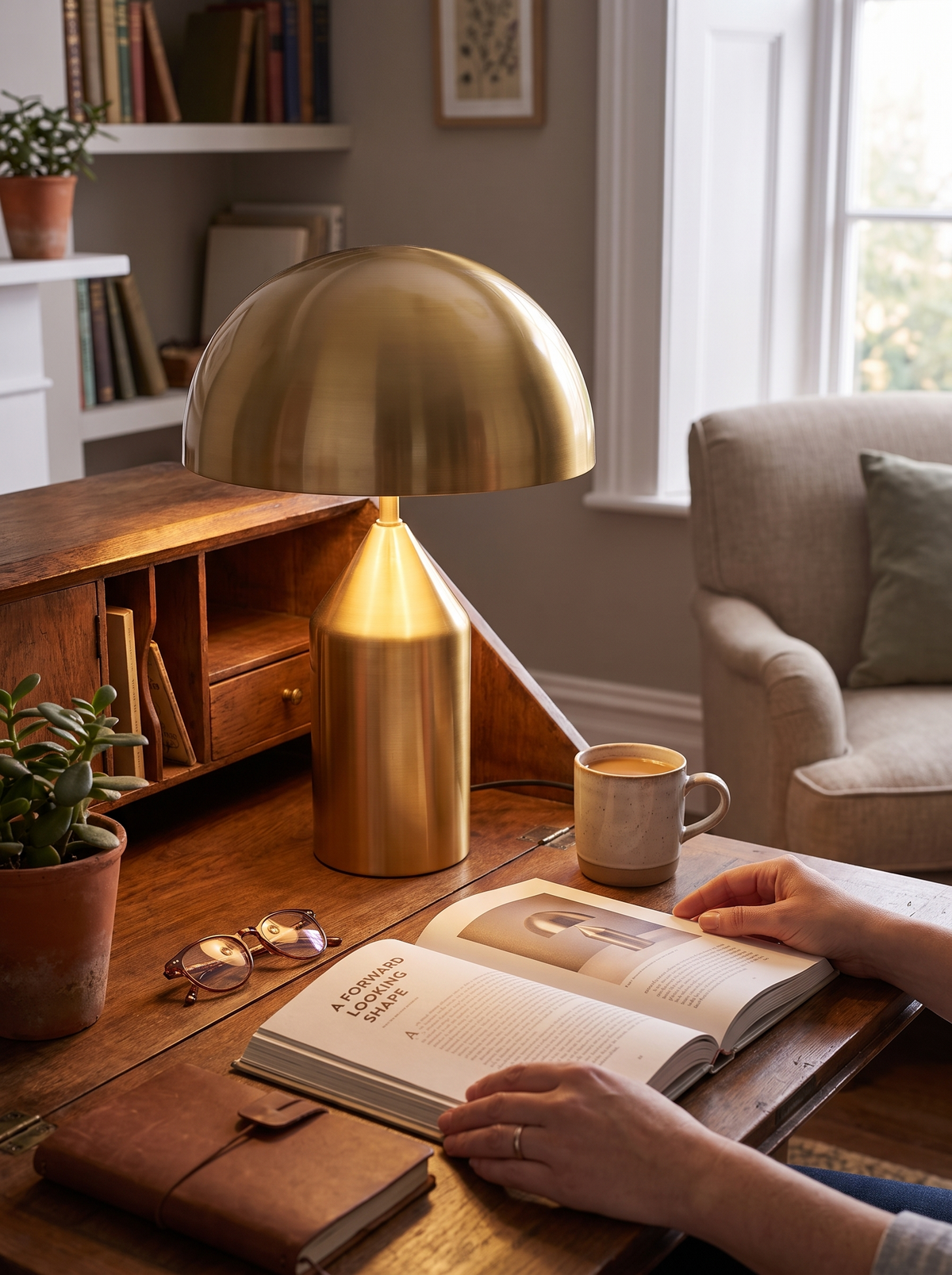 Vanguard Table Lamp lifestyle 1