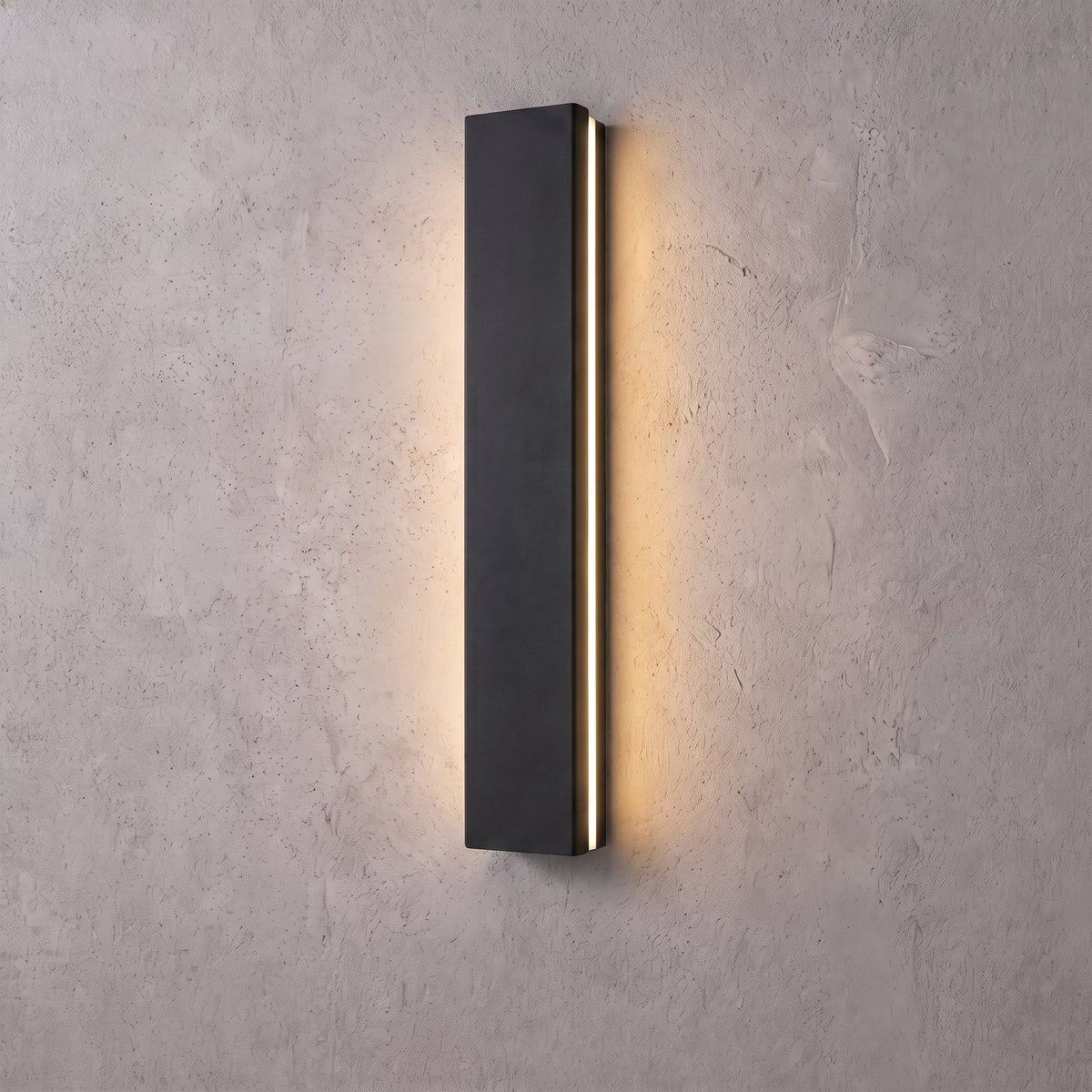 Modern Outdoor Wall Light, shade and diffuser detail