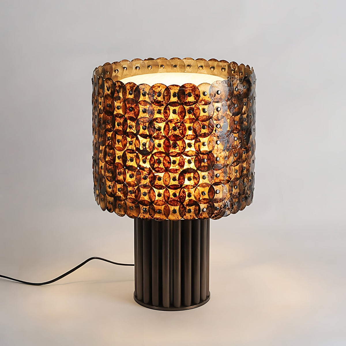 Naerix Shell Table Lamp, second unlit detail view