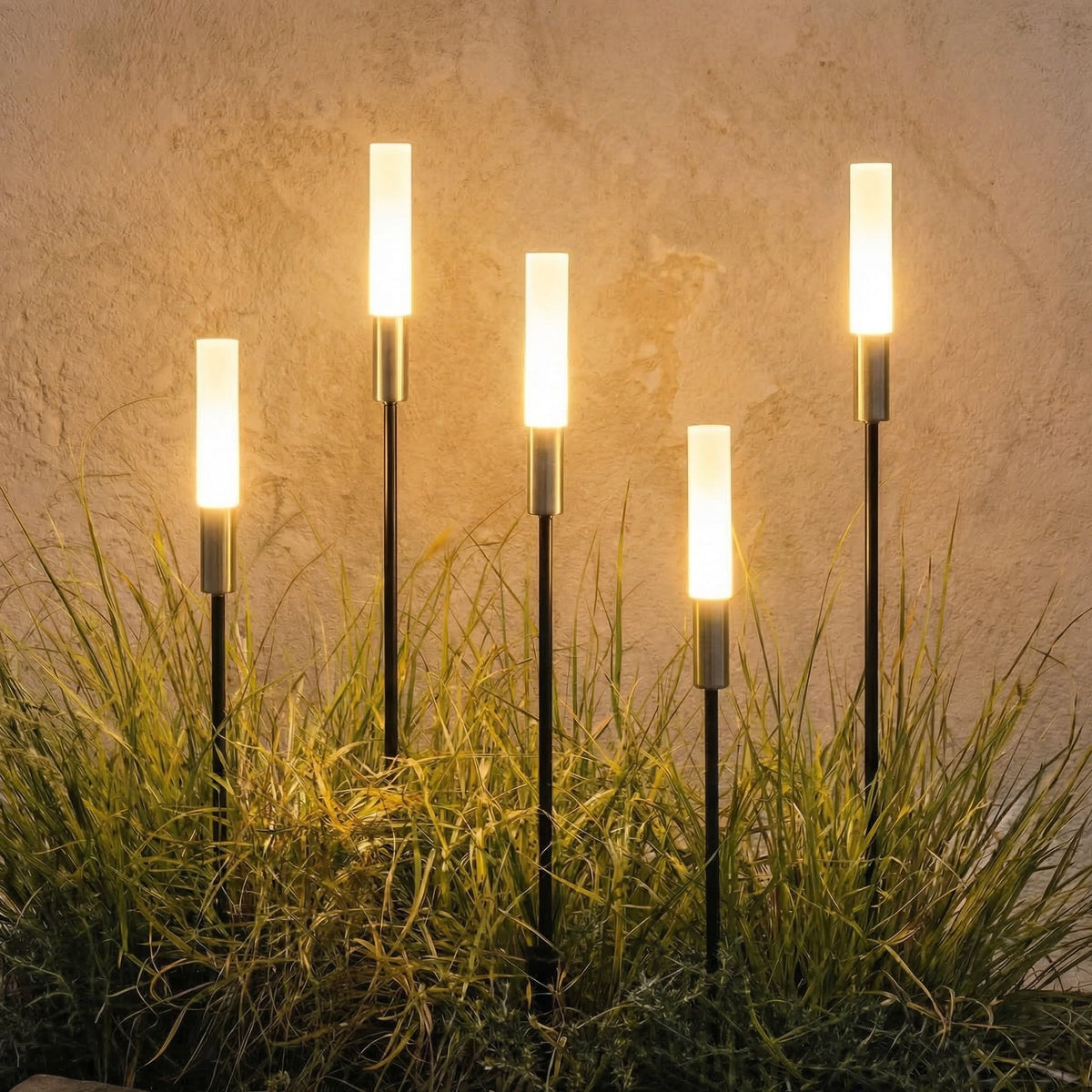 Reed Garden Light Bundle, shade and diffuser detail