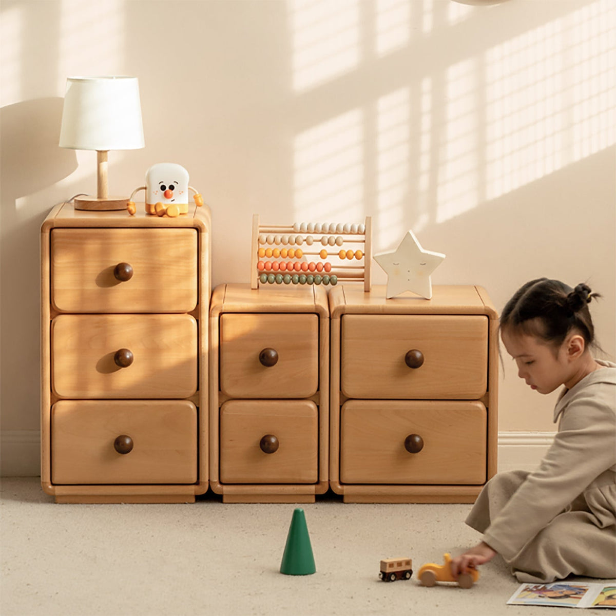 Scandinavian Wood Kids Side Table YUNAE