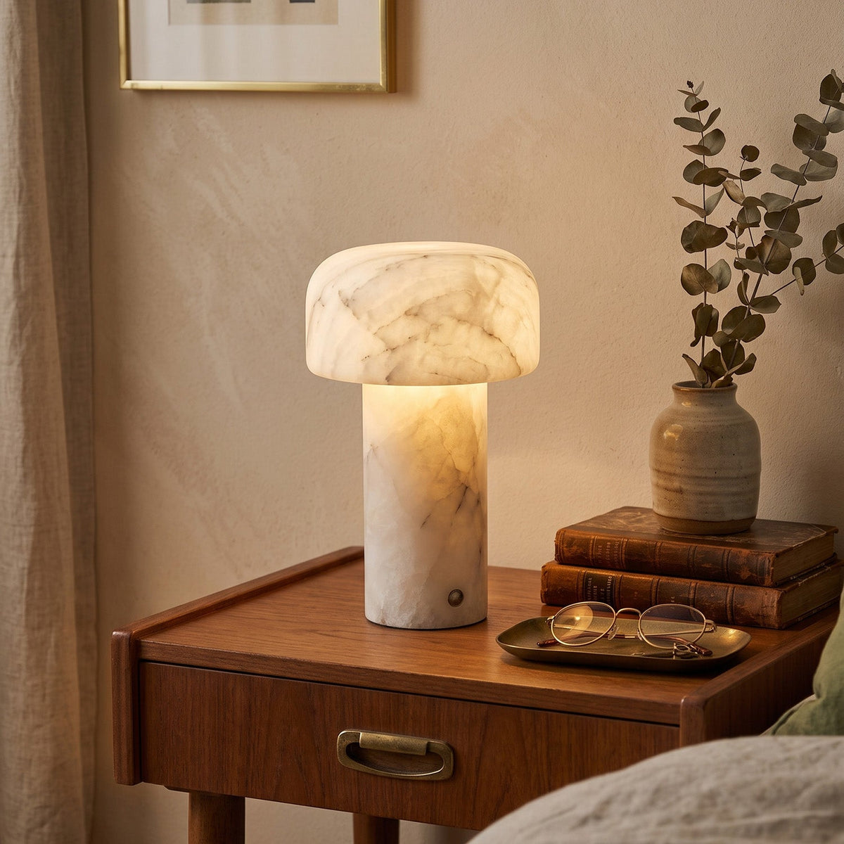 Sorvane Travertine Alabaster Table Lamp, shade and diffuser detail