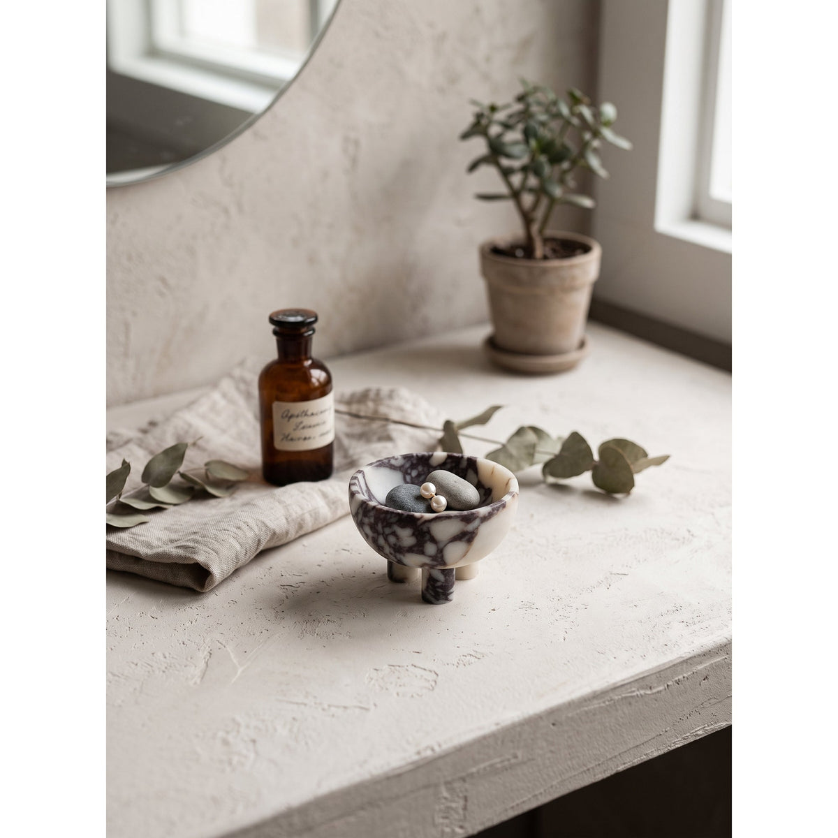 Tuscan Marble Footed Bowl, third rim and edge detail