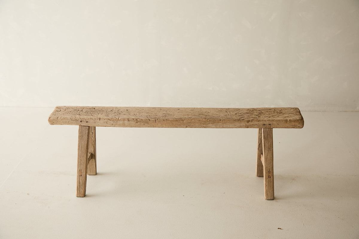 Vintage Solid Elm Bench, seat and slat detail