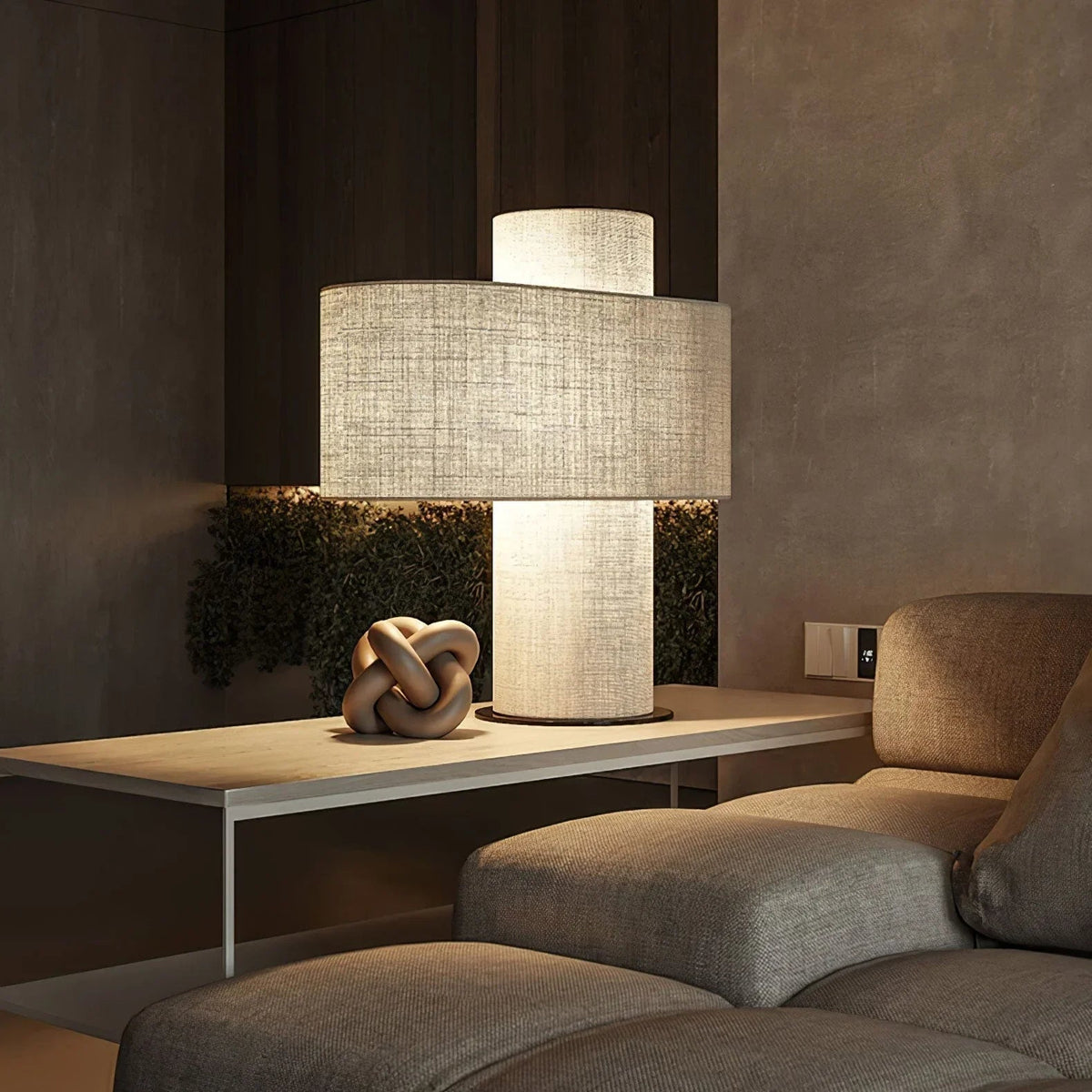 Xaviera Table Lamp